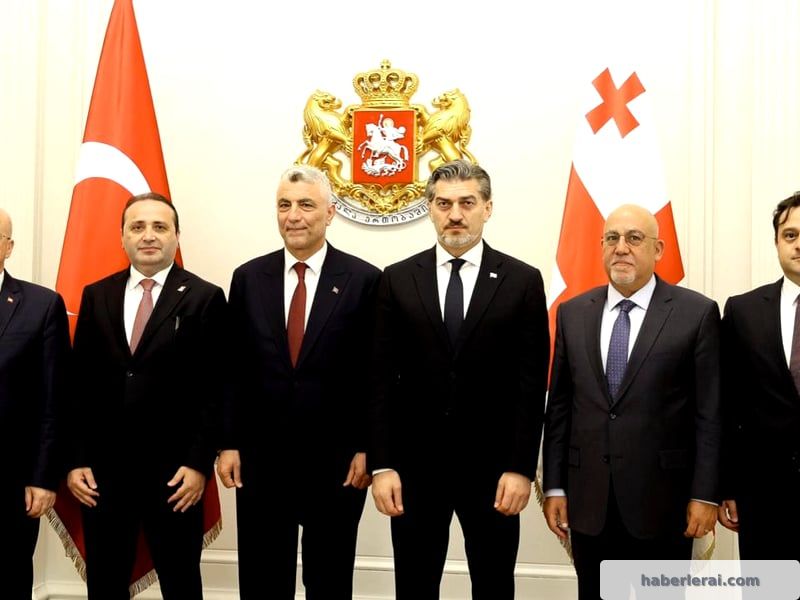 Bakan Bolat, Gürcistan'ın Üst Düzey Yetkilileriyle Görüştü