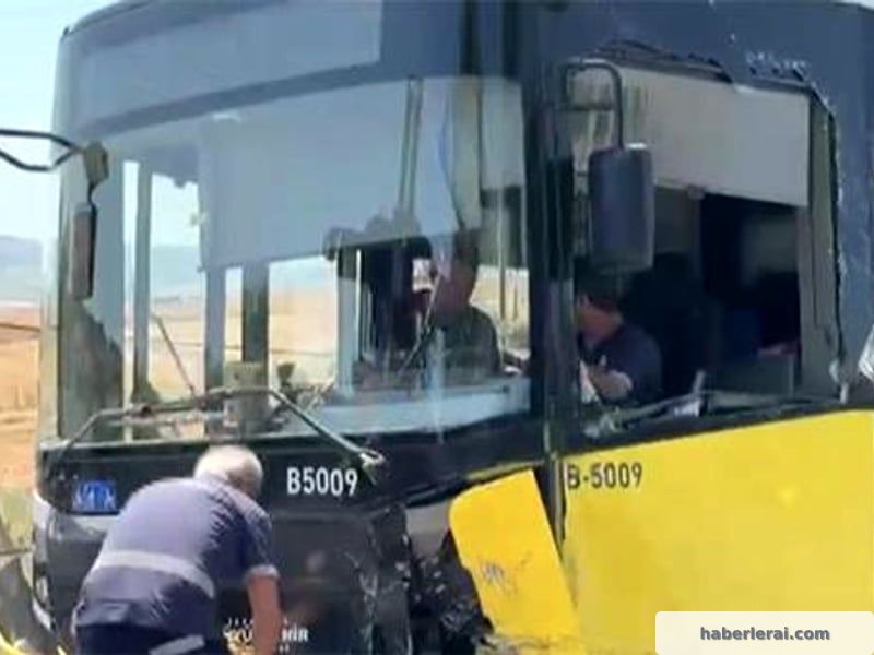 Dramatik Vaka: IETT Otobüsü ve Otomobilin Korkunç Çarpışması, Sürücü...
